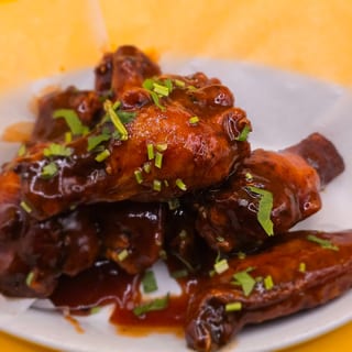 MANGO CHIPOTLE WINGS